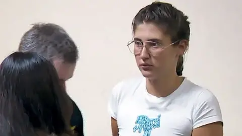 British Teenager Faces Unusual Living Conditions in Georgian Prison During Pregnancy