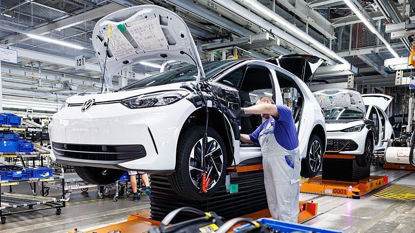 Volkswagen Plans Massive Global Job Cuts
