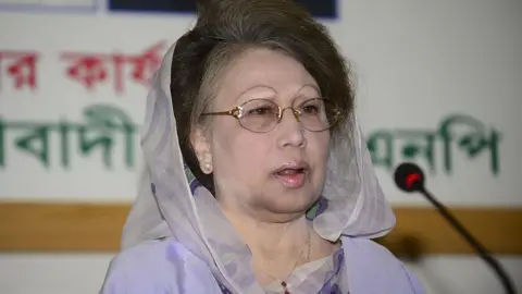 Remembering Khaleda Zia: Bangladesh's 'Shy Housewife' Who Became a Political Leader