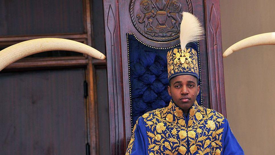 King Oyo of Tooro Dies, the World’s Youngest Monarch Leaves a Legacy at 34