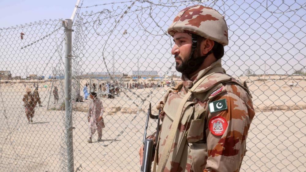 Taliban Fires Across Pakistan Border, Escalating Kabul–Islamabad Tensions