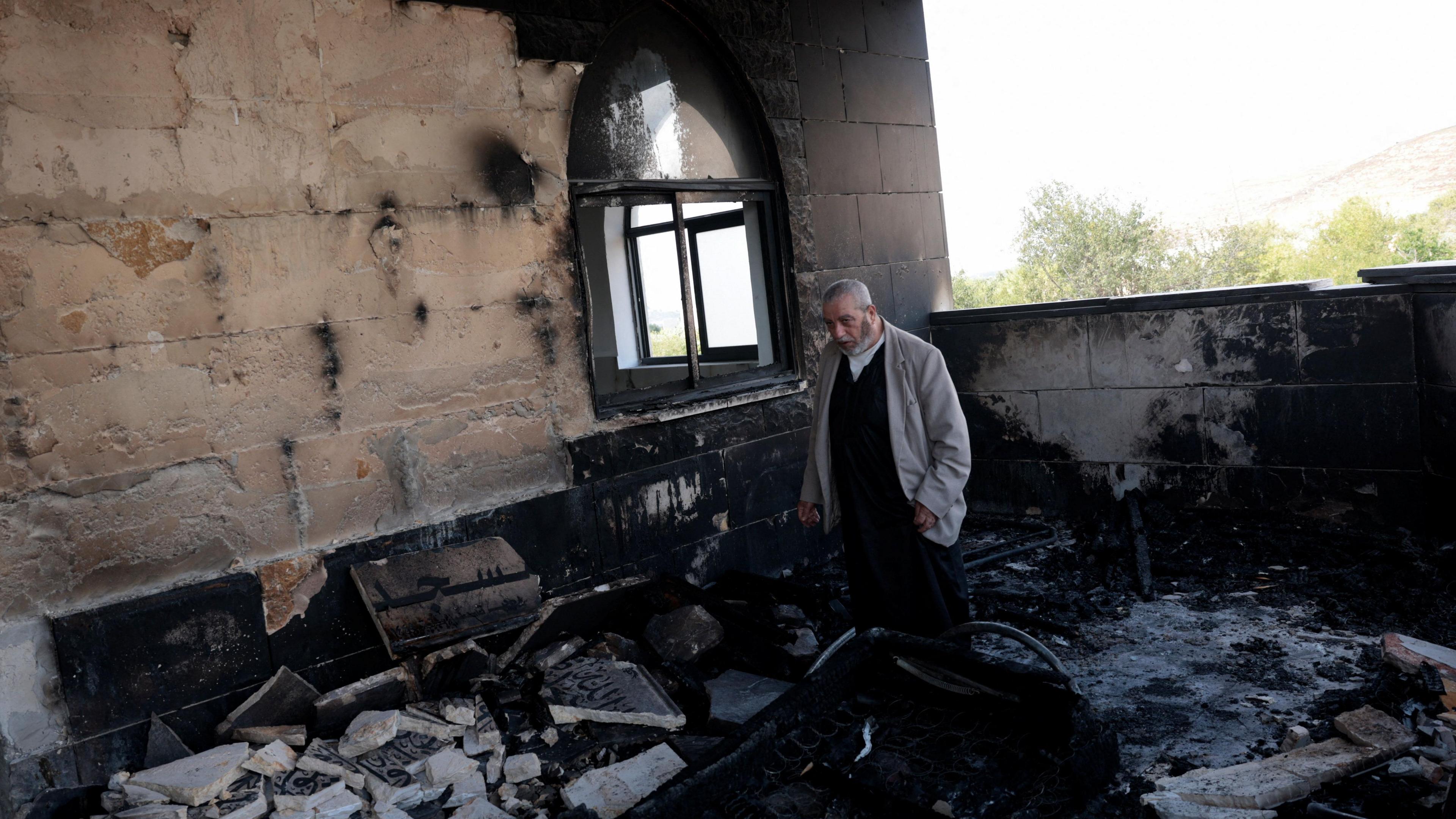 Israeli Settlers Blaze Mosques and Farms in West Bank, Palestinians Report