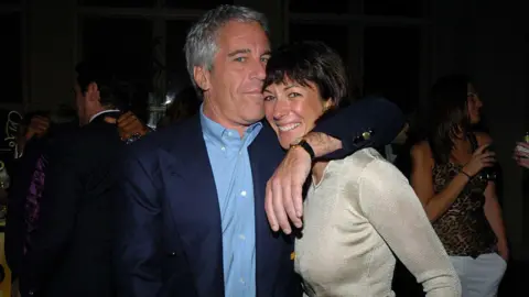 Court Orders Release of Ghislaine Maxwell Grand Jury Records Amid Epstein Investigation