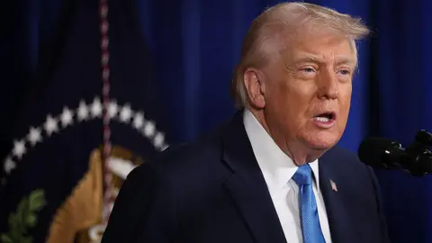 Trump's Oil Ambitions: Venezuela to Transfer 50 Million Barrels to the U.S.