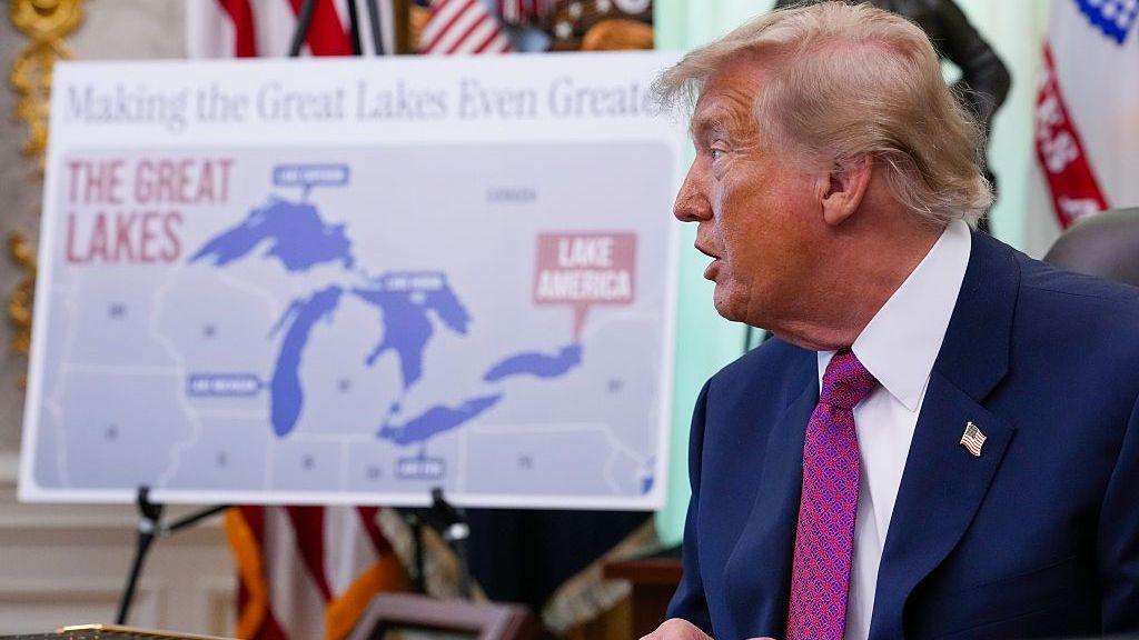 Trump Urges Apple to Rename Lake Ontario to Lake America