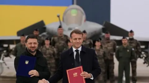 Ukraine Secures Major Fighter Jet Deal with France