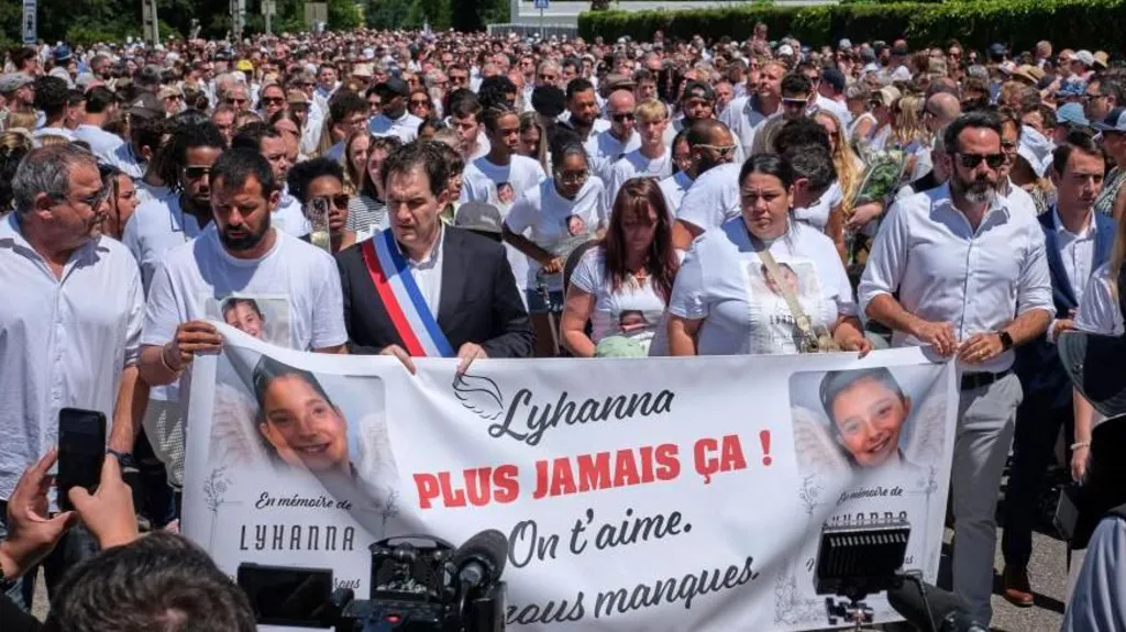 Murder of 11‑year‑old Lyhanna shocks France, exposes police failings