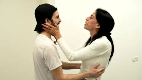 Tears of Joy: Hostages Reunited with Families in Emotional Scenes