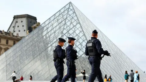 Louvre's Security Flaws Exposed in Wake of Jewelry Heist