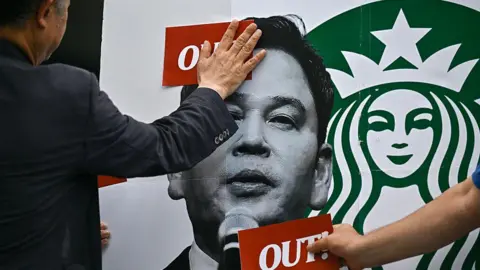 Starbucks Korea Shuts All Stores for History Lesson After Controversial Promotion