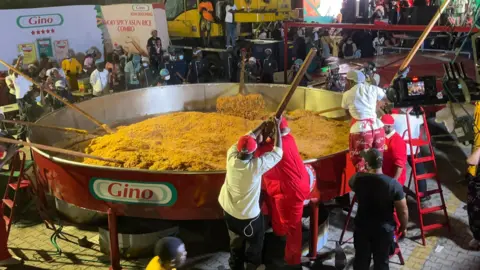 Hilda Baci's Giant Jollof Rice: A Culinary Record Attempt