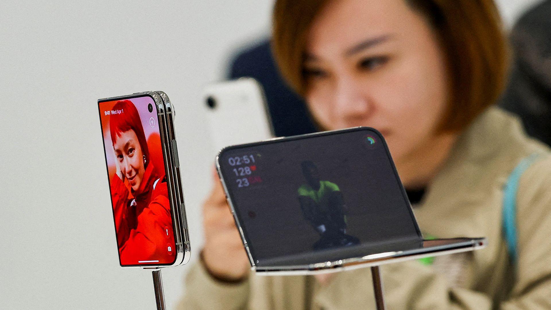 Apple iPhone Duo at launch
