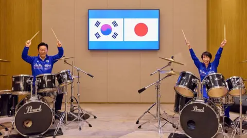 K-pop Drum Duet Between Japanese and South Korean Leaders Captivates Audiences