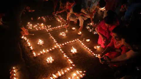Diwali 2025: A Festival of Lights Illuminates India Amid Environmental Concerns