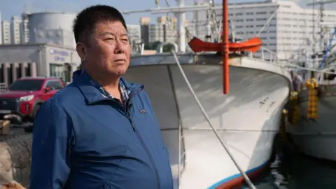 The Perilous Waves: South Korea's Fishermen Face Deadly Climate Change