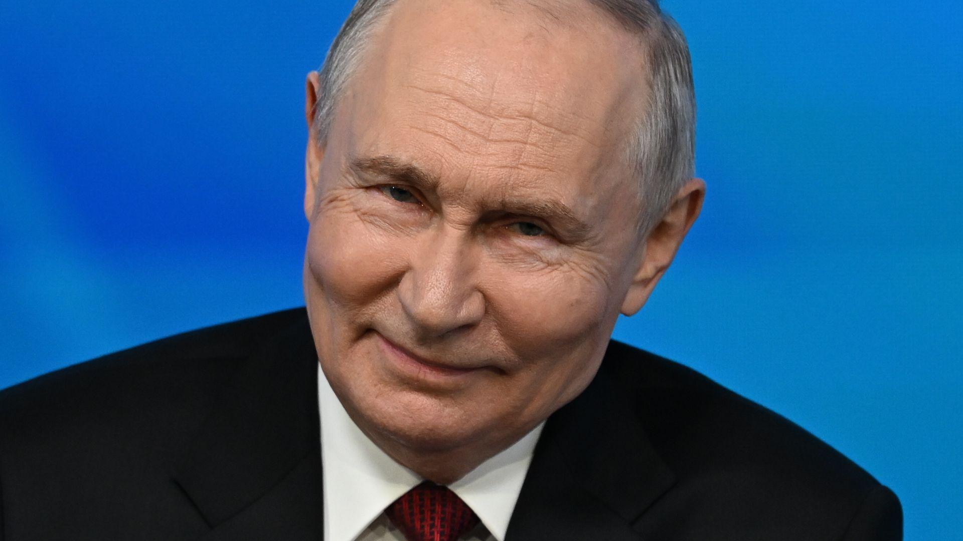 Putin Warns Western Powers of Full‑Range Weaponry in Kaliningrad Standoff