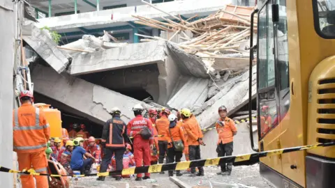 Tragedy Strikes: Indonesian School Collapse Leaves Many Missing