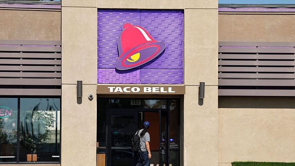 Taco Bell Pulls Lettuce From Menu Amid Parasite‑Induced Diarrhoea Outbreak