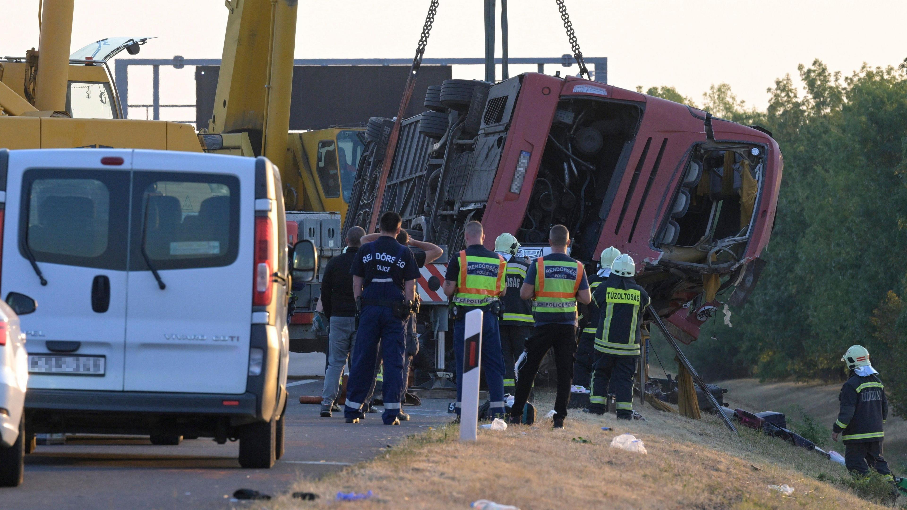 Twelve Die After Polish Tourist Bus Veers Off Hungarian Motorway