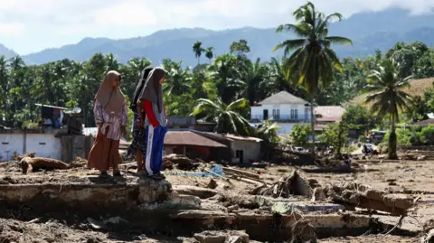 Catastrophic Flooding in Indonesia: Over 600 Lives Lost and Communities in Crisis
