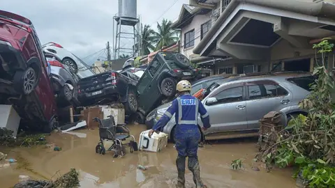 Typhoon Kalmaegi Causes Devastation in the Philippines: Over 60 Lives Lost