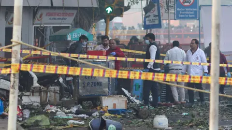 Delhi Car Bomb Attack: Suspect Arrested Following Deadly Explosion