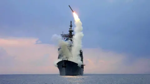 Trump Considers Sending Tomahawk Missiles to Aid Ukraine