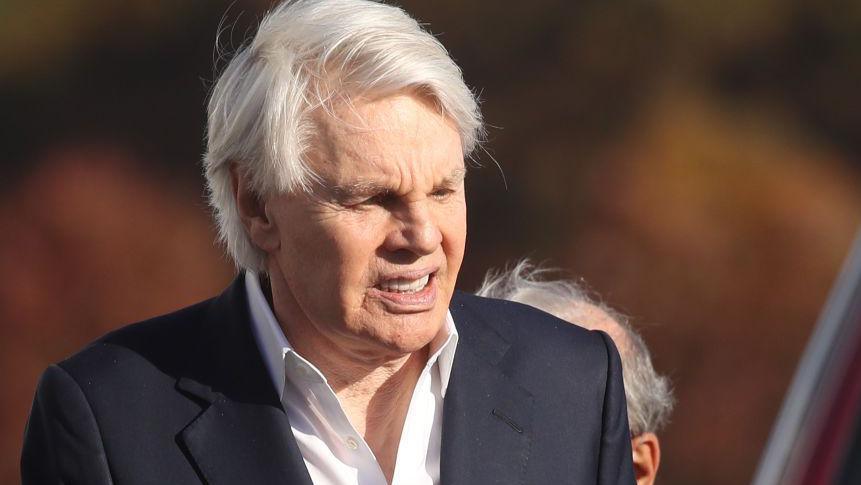 Former Abercrombie & Fitch CEO Mike Jeffries cleared for sex‑trafficking trial