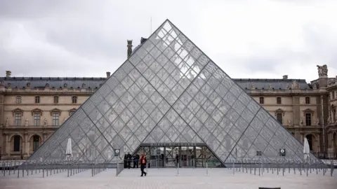 Water Leak at Louvre Museum Causes Damage to Hundreds of Books