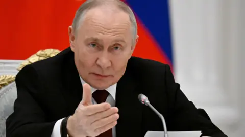 Putin Expresses Disagreement with US Plan for Ending Ukraine Conflict