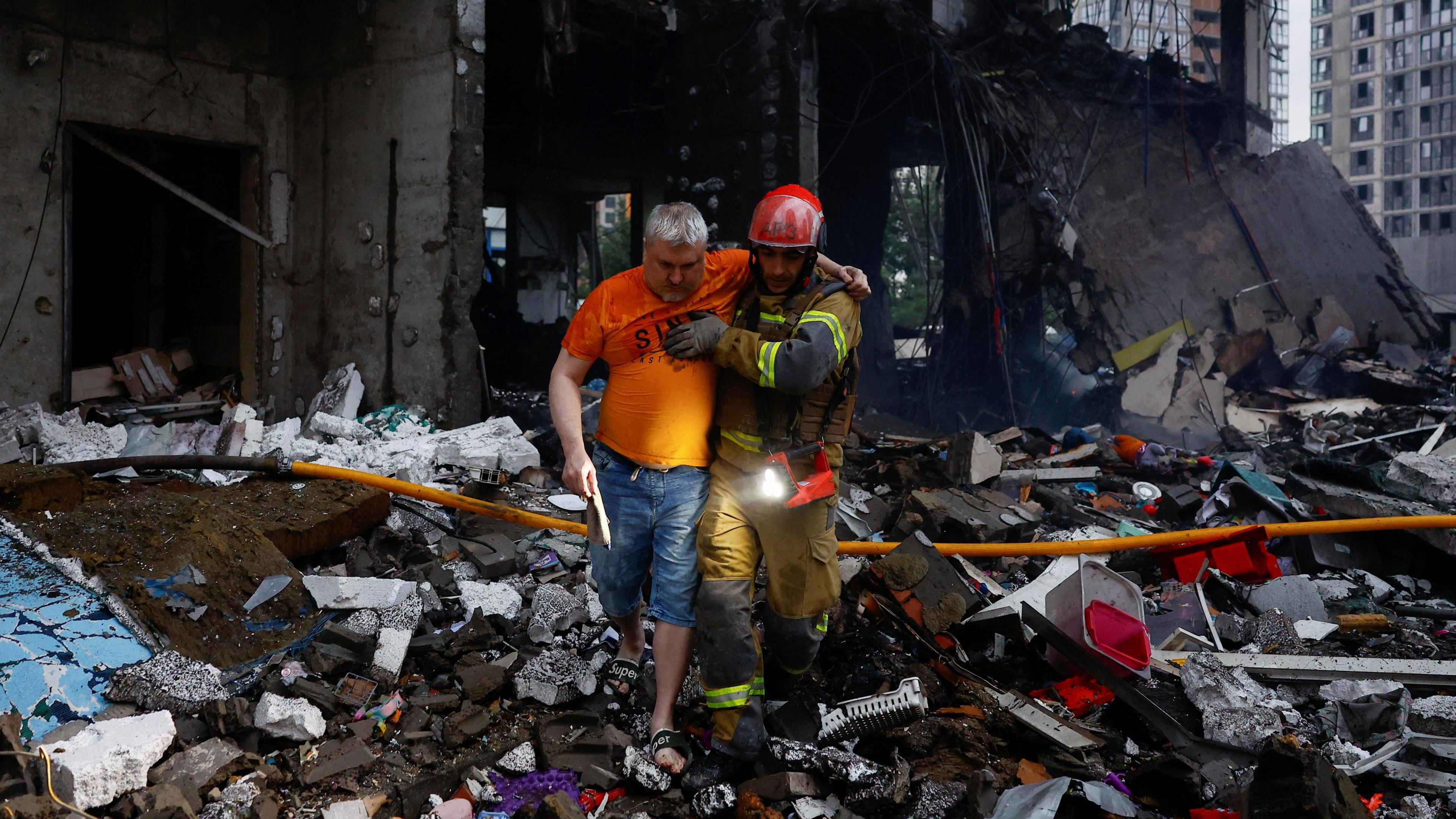 Nine Killed as Russian Strikes Hit Kyiv on Eve of NATO Summit
