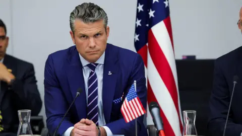 Emergency Landing: US Defense Secretary's Plane Diverts Due to Windshield Crack