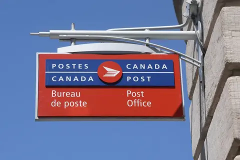 Nationwide Strike Halts Mail Deliveries as Canada Post Workers Demand Fair Treatment