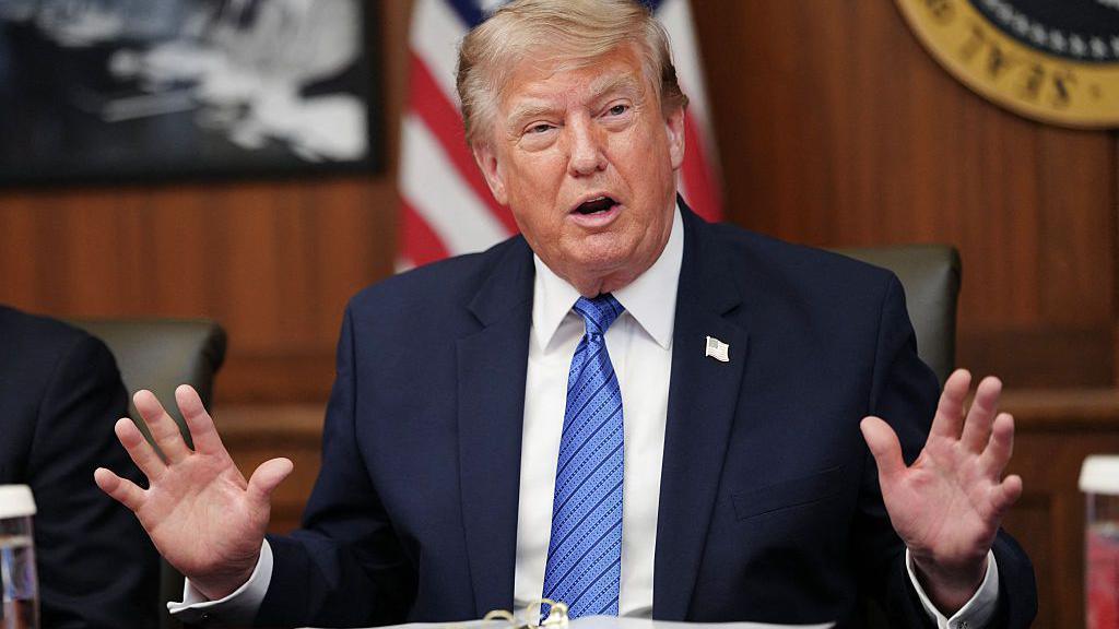 Trump Denies U.S. Weapon Shortages, Threatens Long‑Term Sentences for Leakers